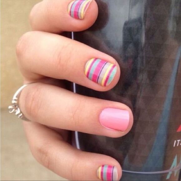 Jamberry Spring Break Full Sheet Nail Wraps 9C94 - Picture 3 of 13